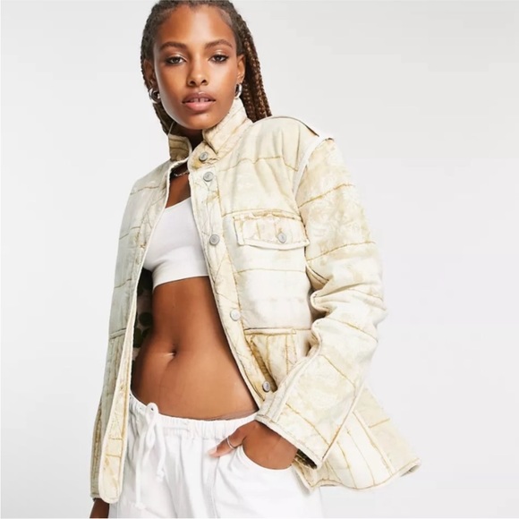 Free People Quilted Button Up Jacket in Faded Ivory Paisley Print NEW - Picture 2 of 9